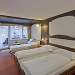 Отель Antika 3*