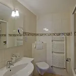 Отель Antika 3*