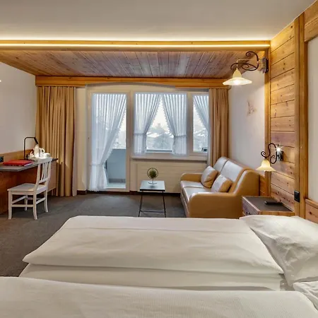 Antika Hotel 3*