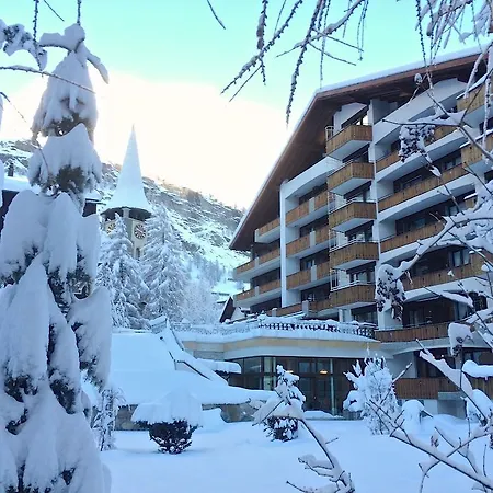 Antika Ξενοδοχείο Ζερμάτ