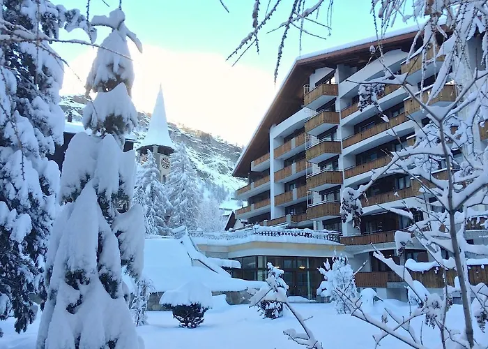 Antika فندق زيرمات